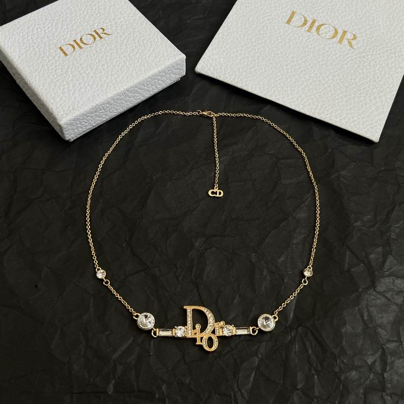 Dior Necklace 11yxx151